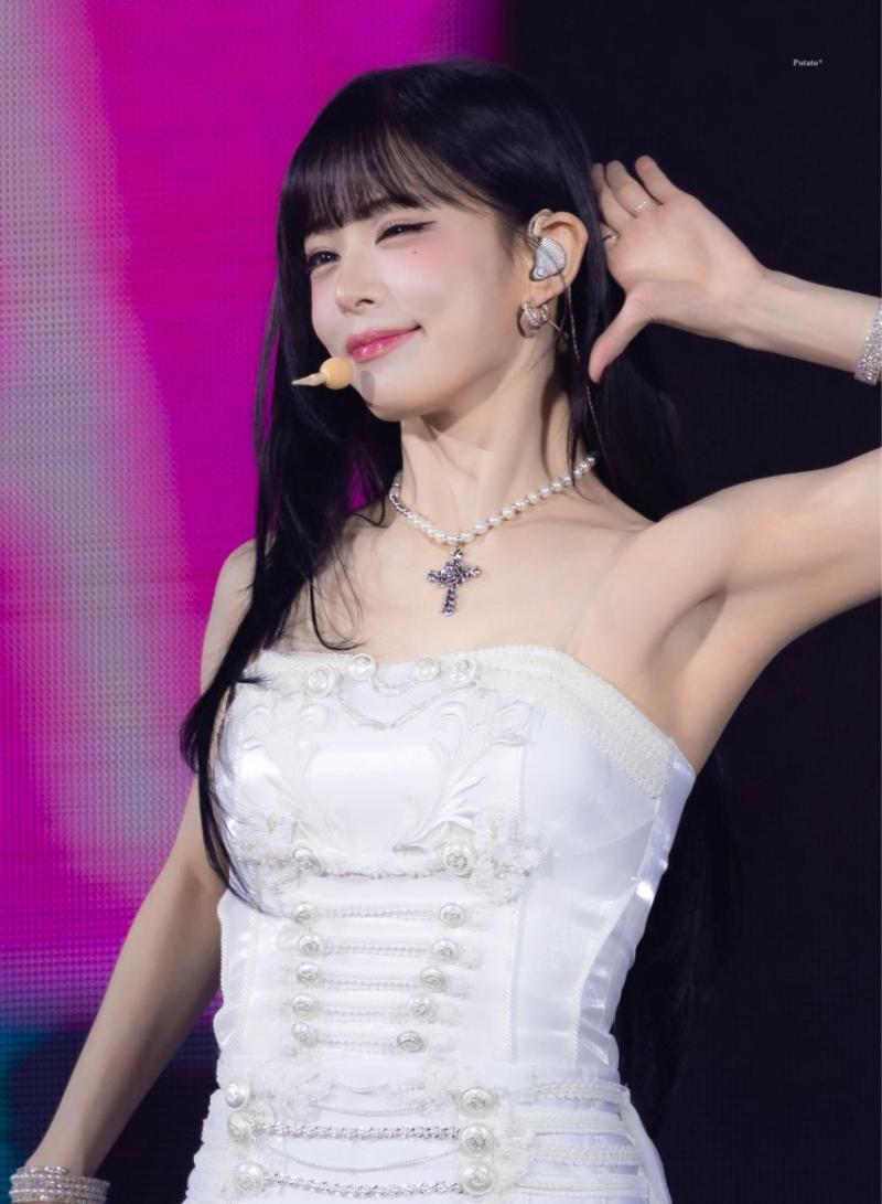 프로미스나인 이채영