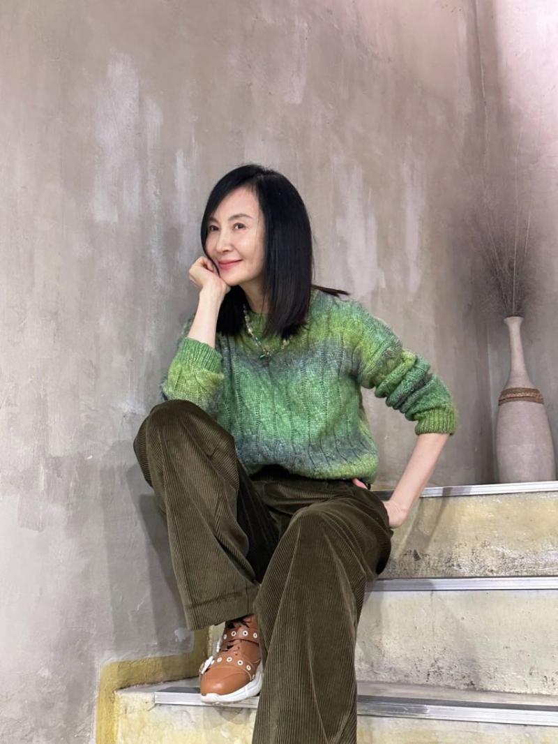 채시라