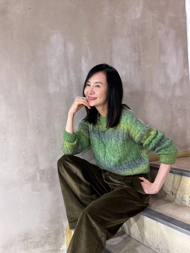 채시라