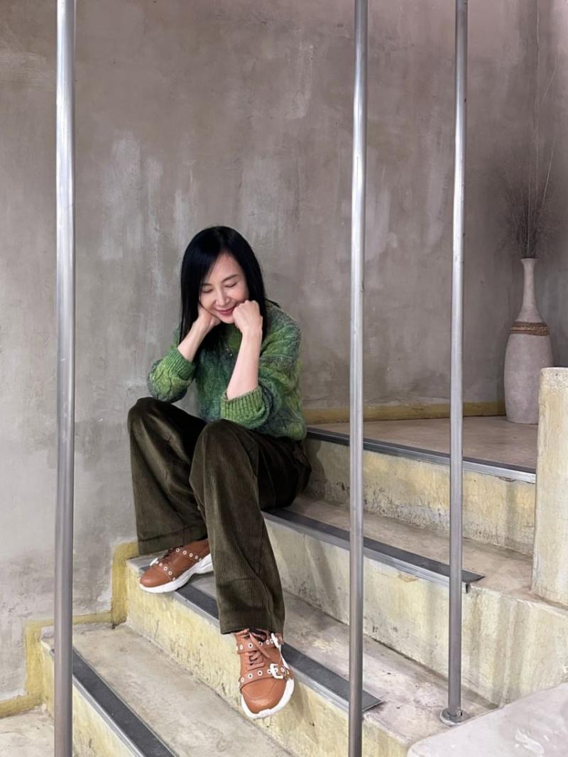 채시라