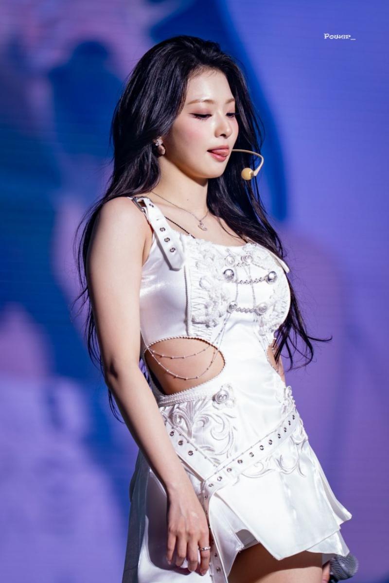 프로미스나인 이나경