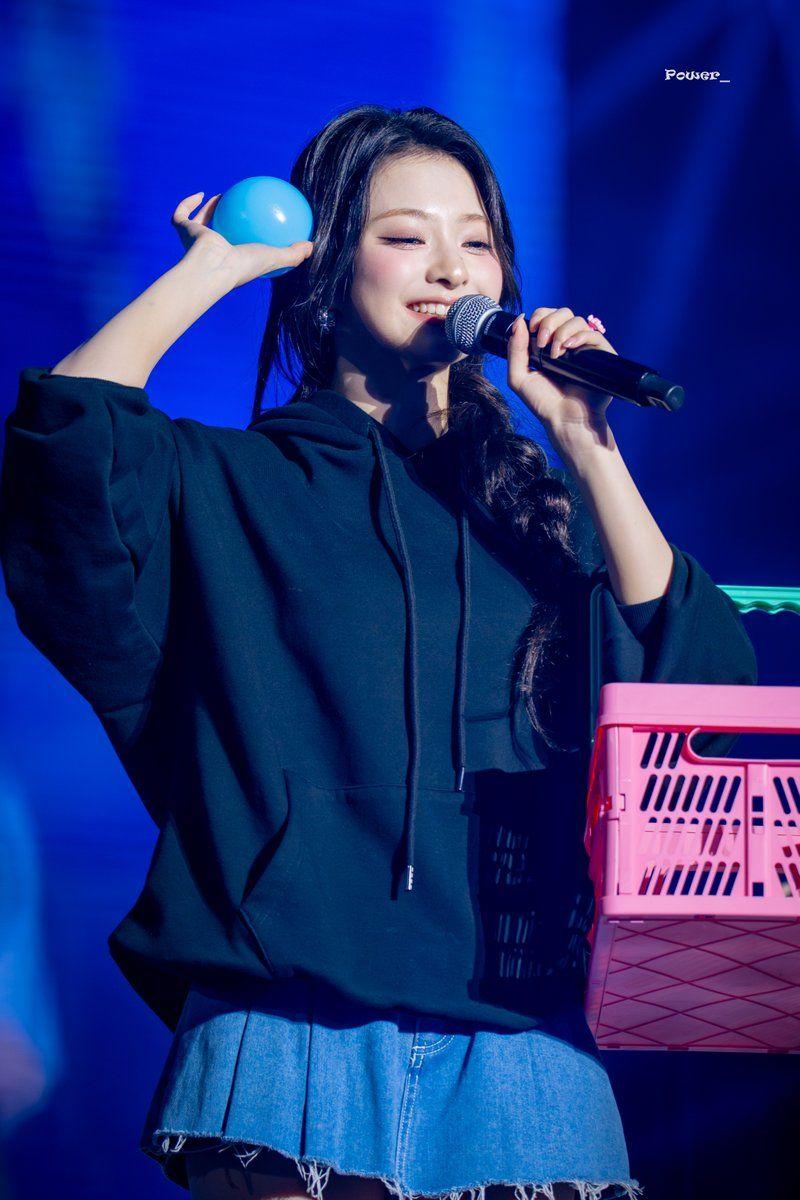 프로미스나인 이나경