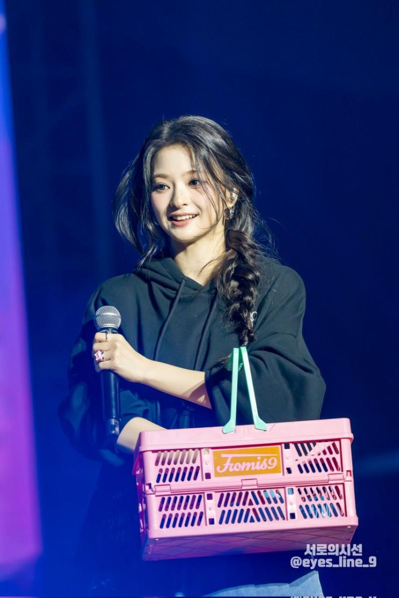 프로미스나인 이나경