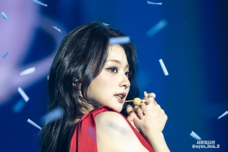 프로미스나인 이나경