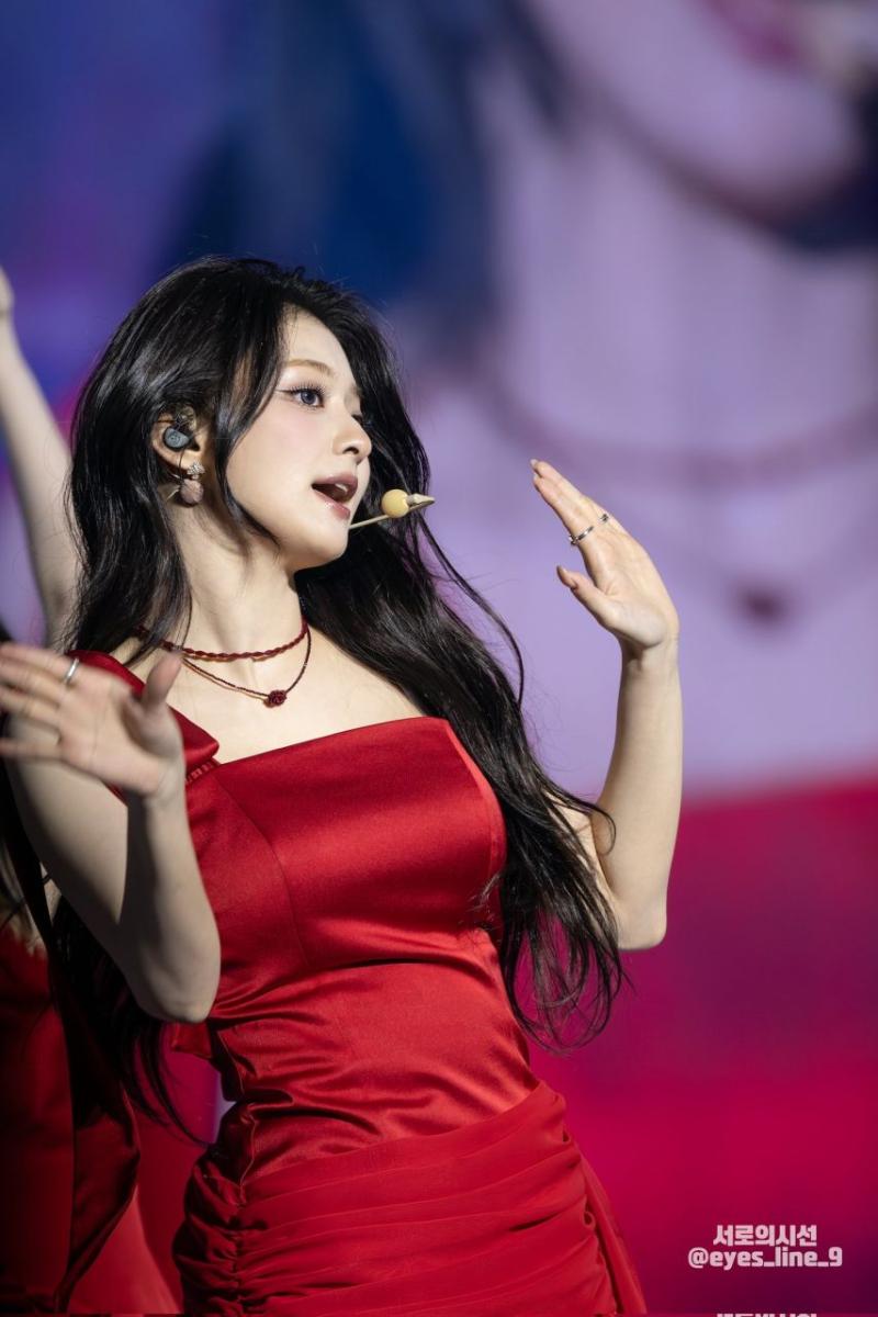 프로미스나인 이나경