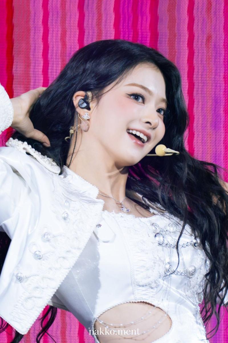 프로미스나인 이나경