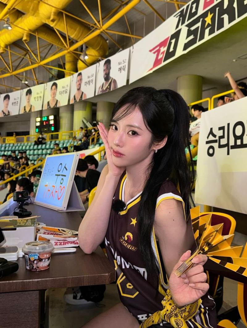 프로미스나인 박지원