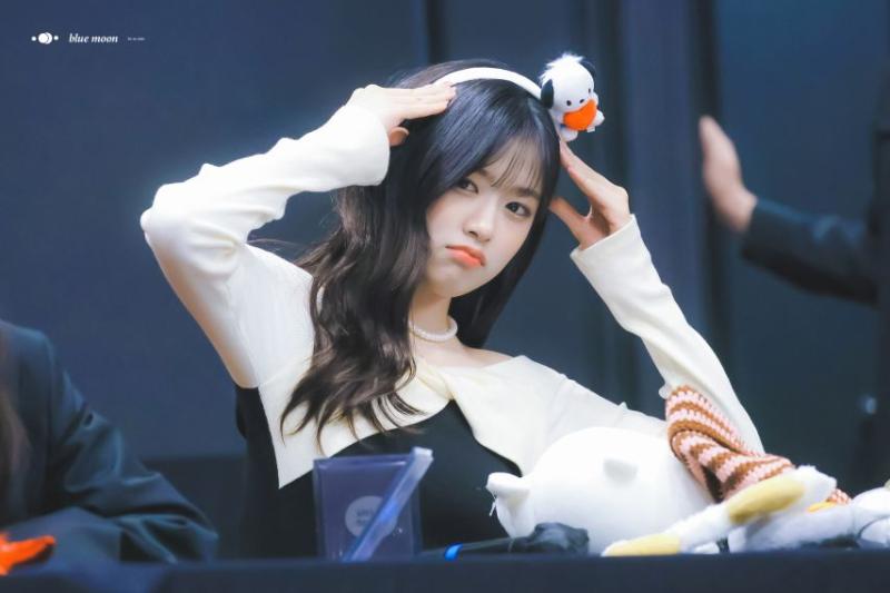 아이브 안유진