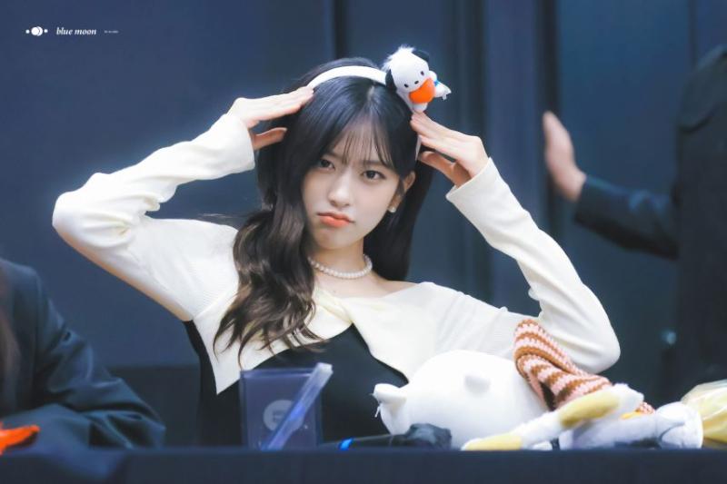 아이브 안유진