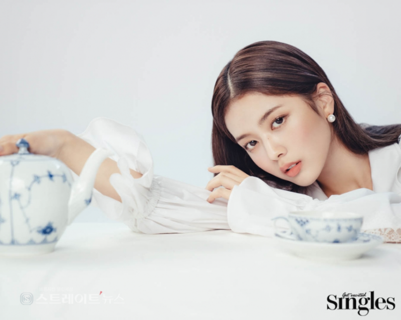 배우 노정의
