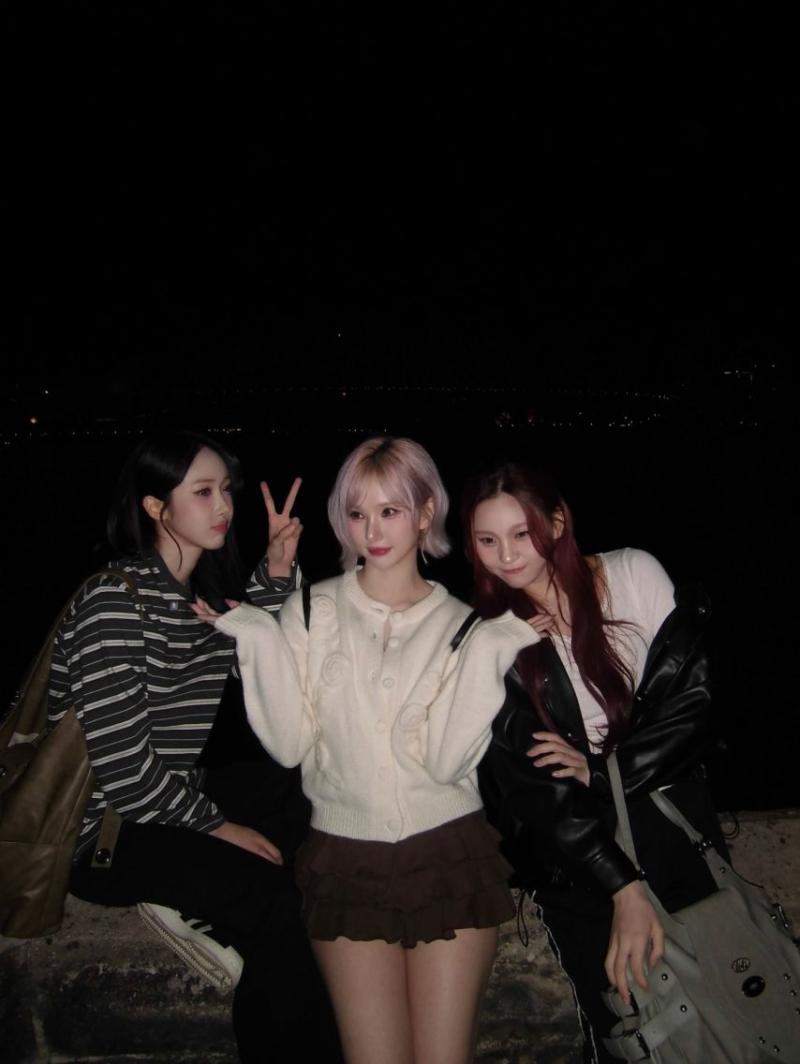 은하 신비 엄지 VIVIZ비비지 4주년