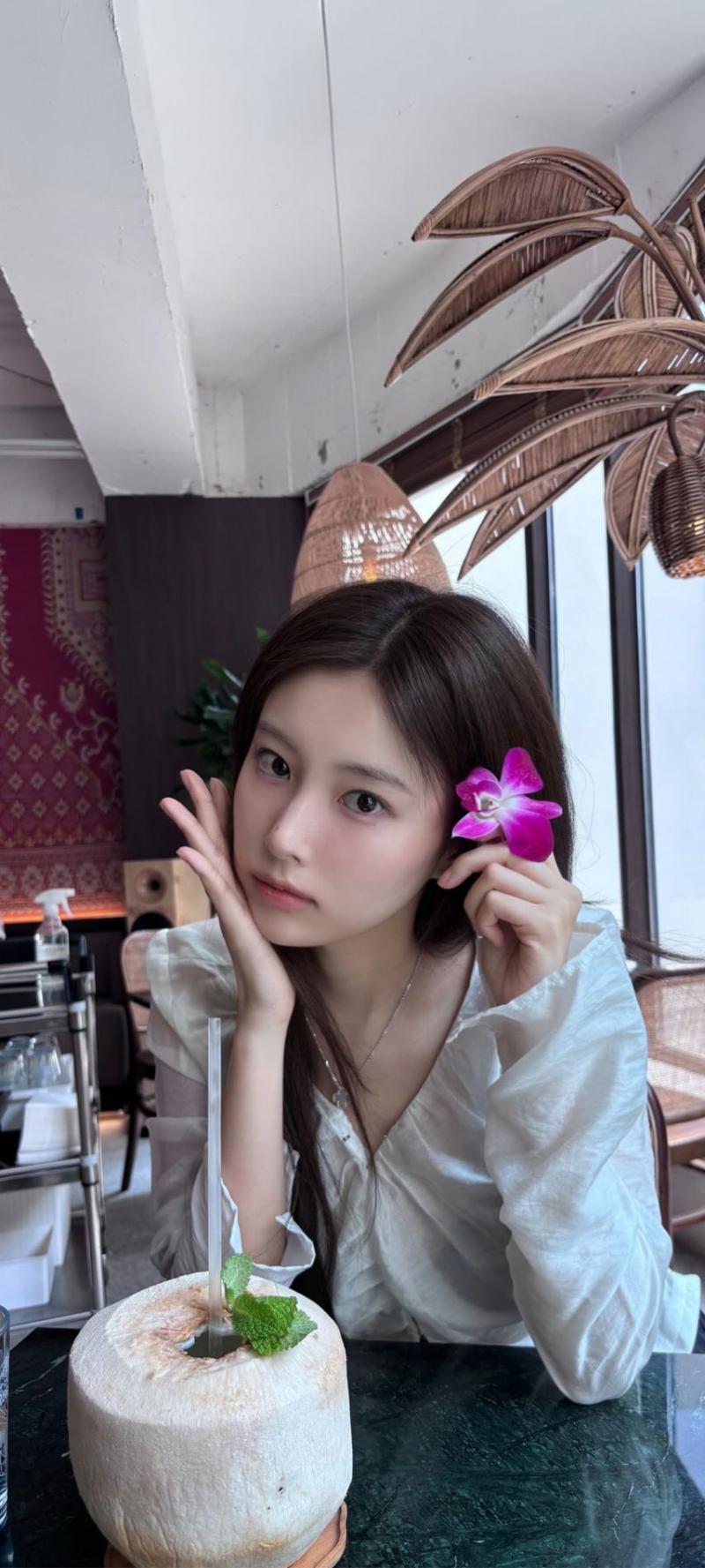 배우 강혜원