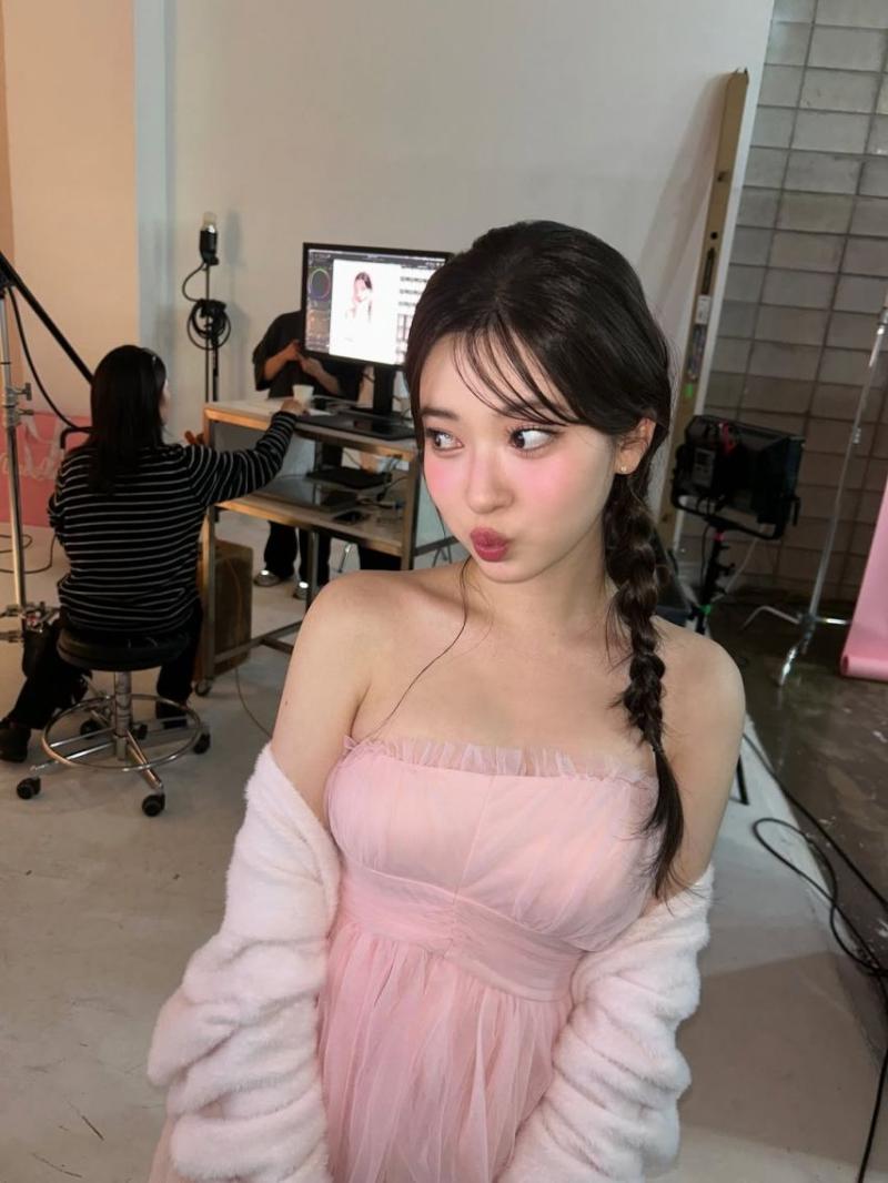 뮤즈아우라 조수민