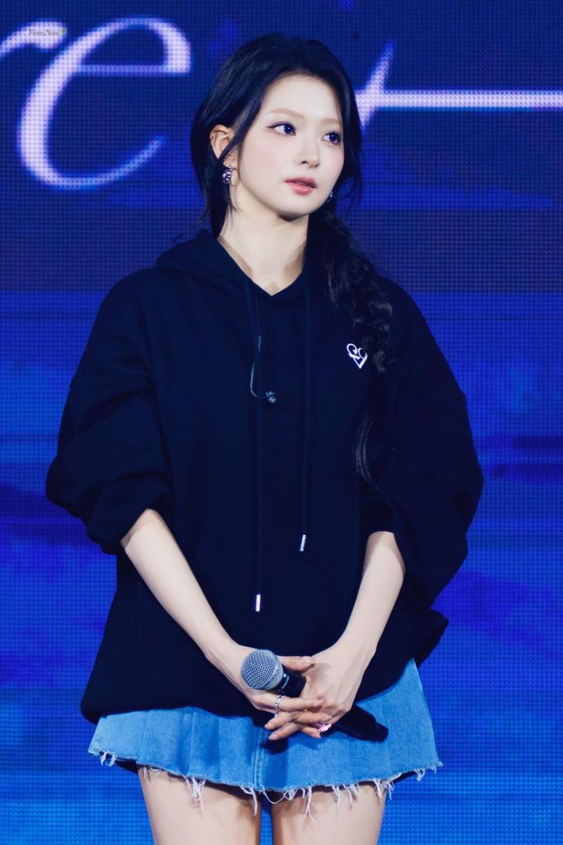프로미스나인 이나경