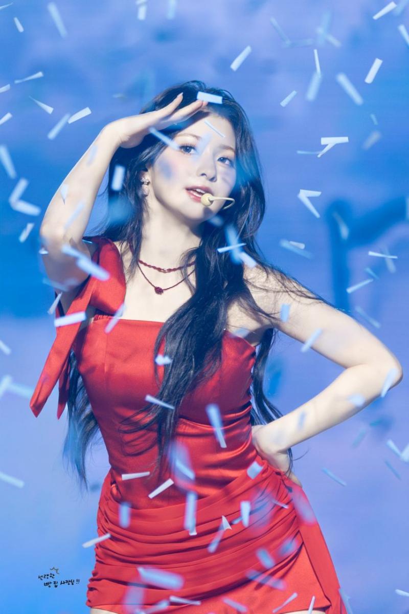 프로미스나인 이나경