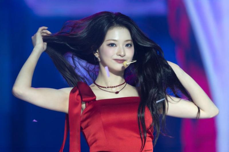 프로미스나인 이나경