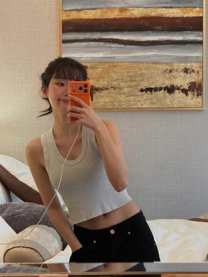 문가영