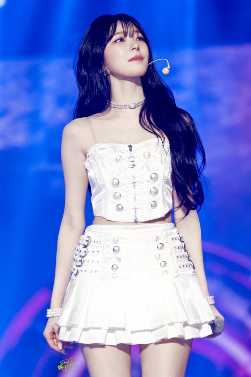 프로미스나인 백지헌