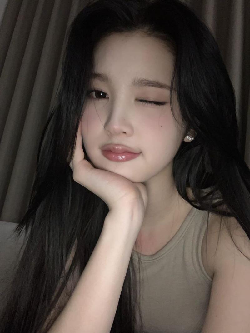 하츠투하츠 에이나