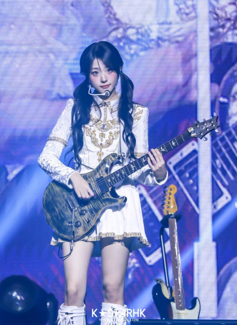QWER 히나