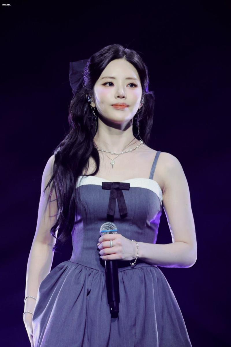 프로미스나인 박지원