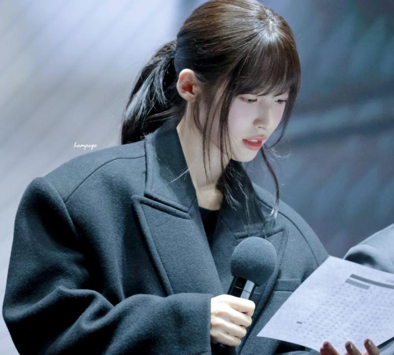 아린 오마이걸 260210 매드댄스오피스 무대인사