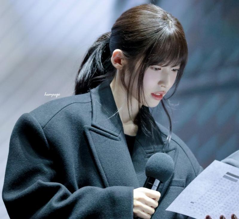 아린 오마이걸 260210 매드댄스오피스 무대인사