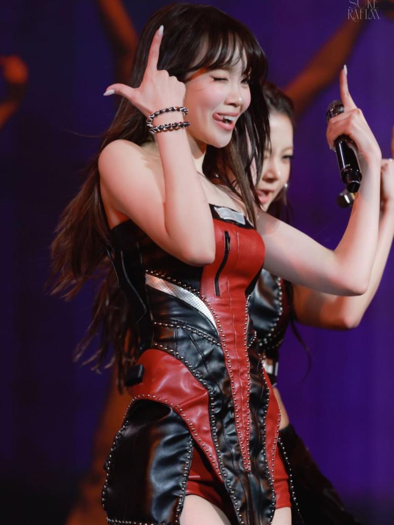 LE SSERAFIM (르세라핌) 김채원