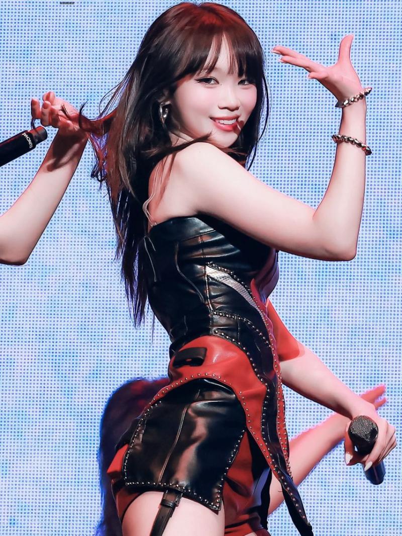 LE SSERAFIM (르세라핌) 김채원