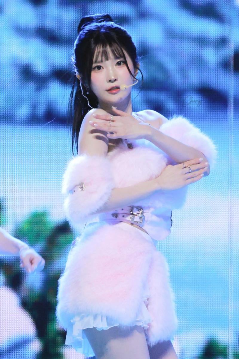 프로미스나인 송하영