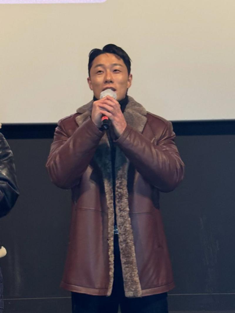 신세경 조인성 박정민 박해준 정유진 이신기 휴민트