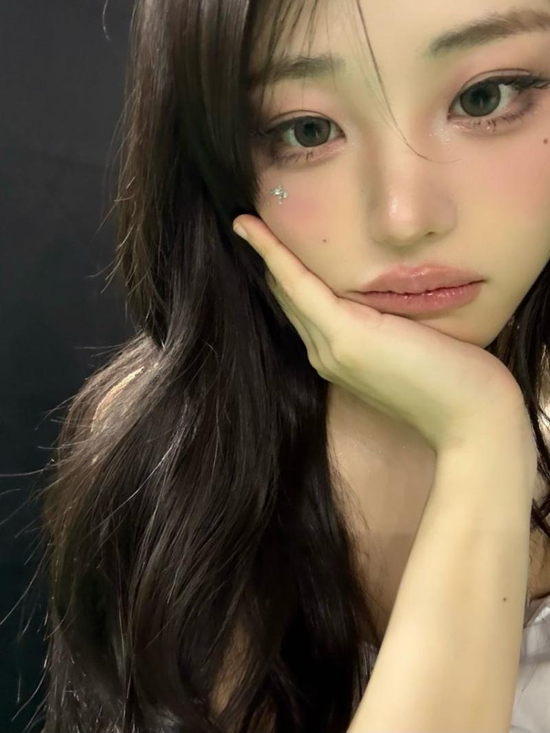 QWER 히나