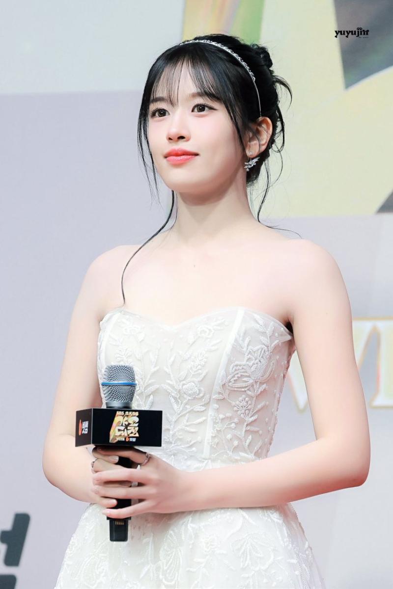 아이브 안유진