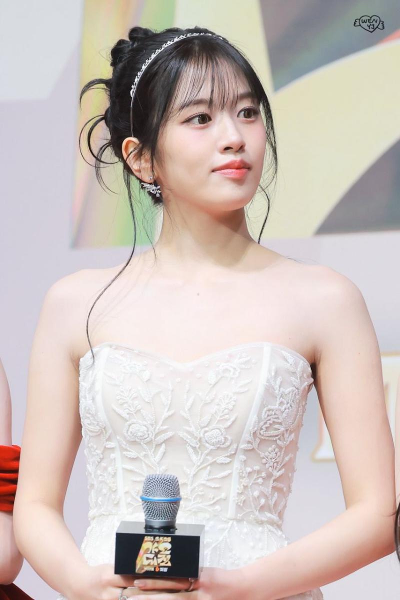 아이브 안유진