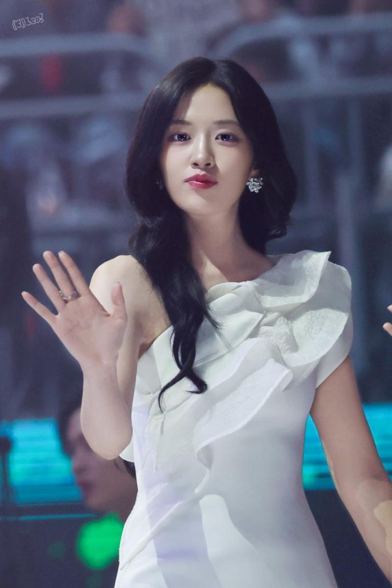 아이브 안유진