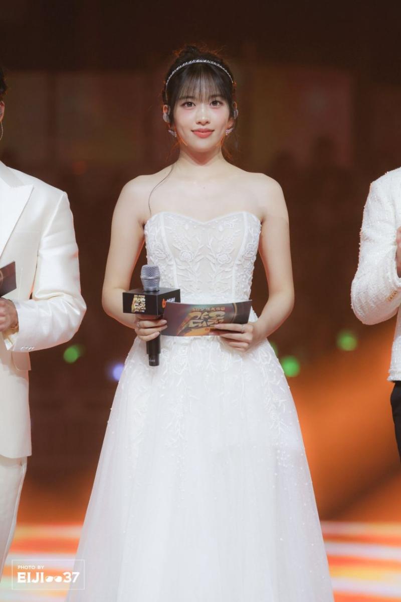 아이브 안유진