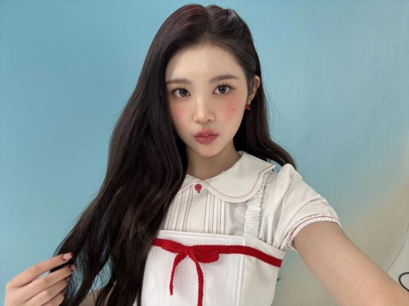 하츠투하츠 에이나