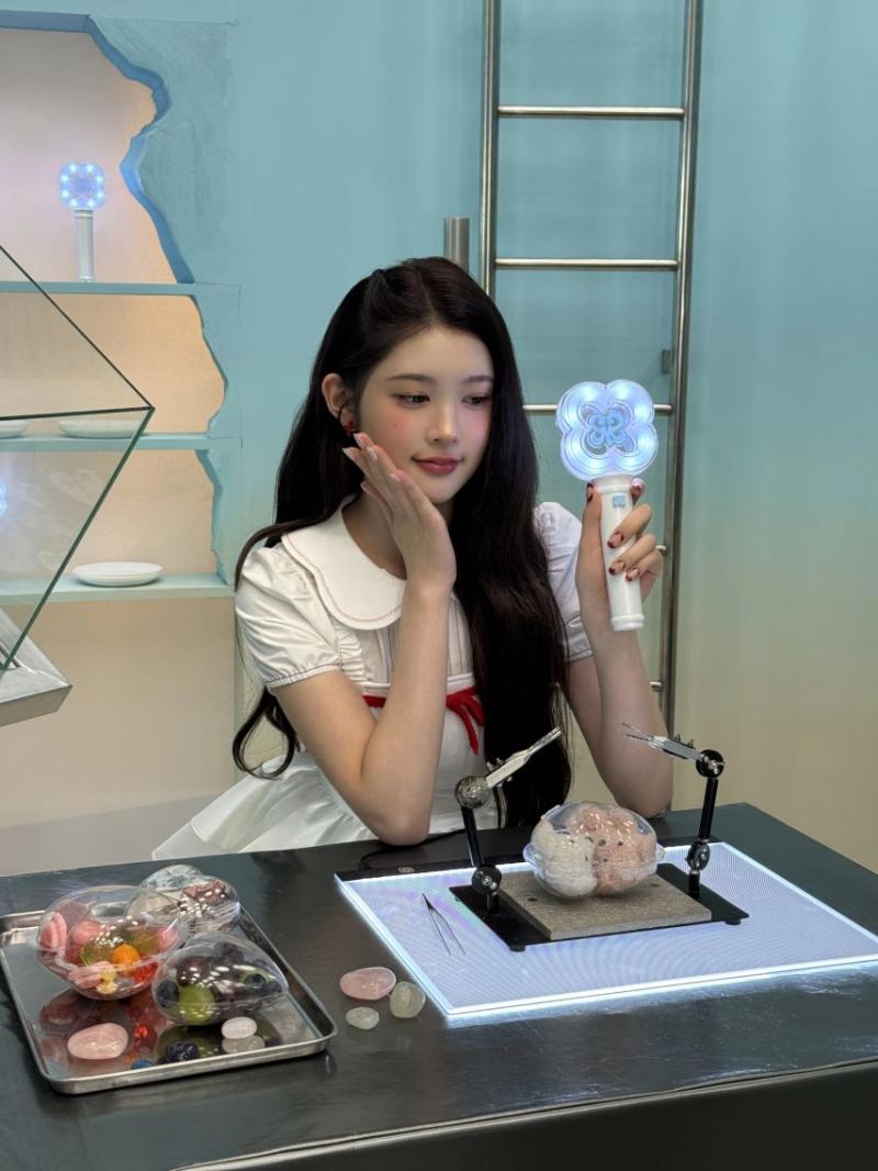 하츠투하츠 에이나