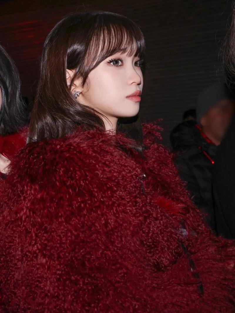LE SSERAFIM (르세라핌) 김채원