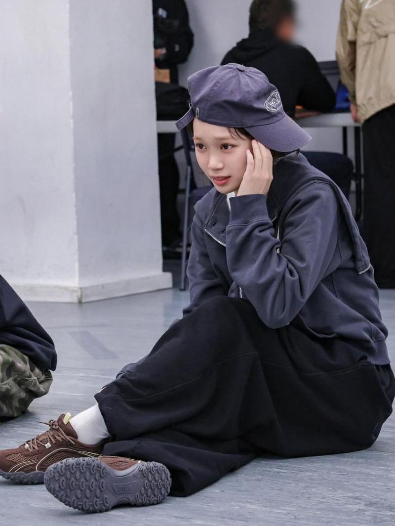 LE SSERAFIM (르세라핌) 김채원