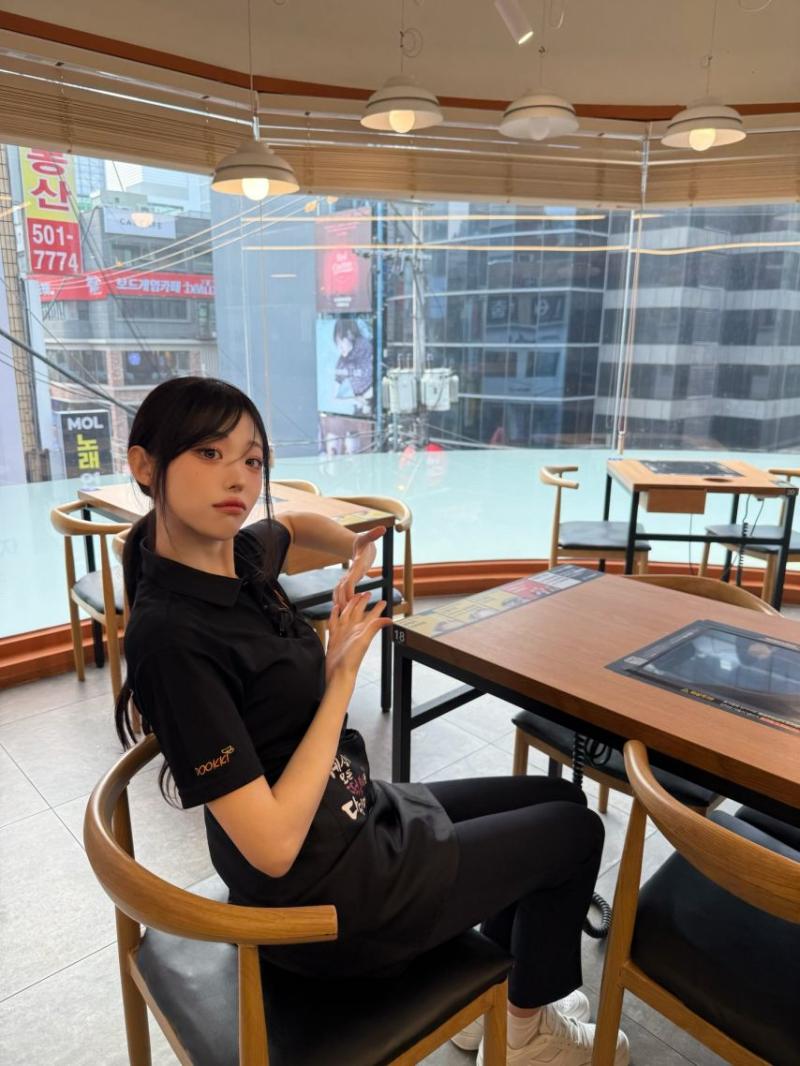 QWER 히나