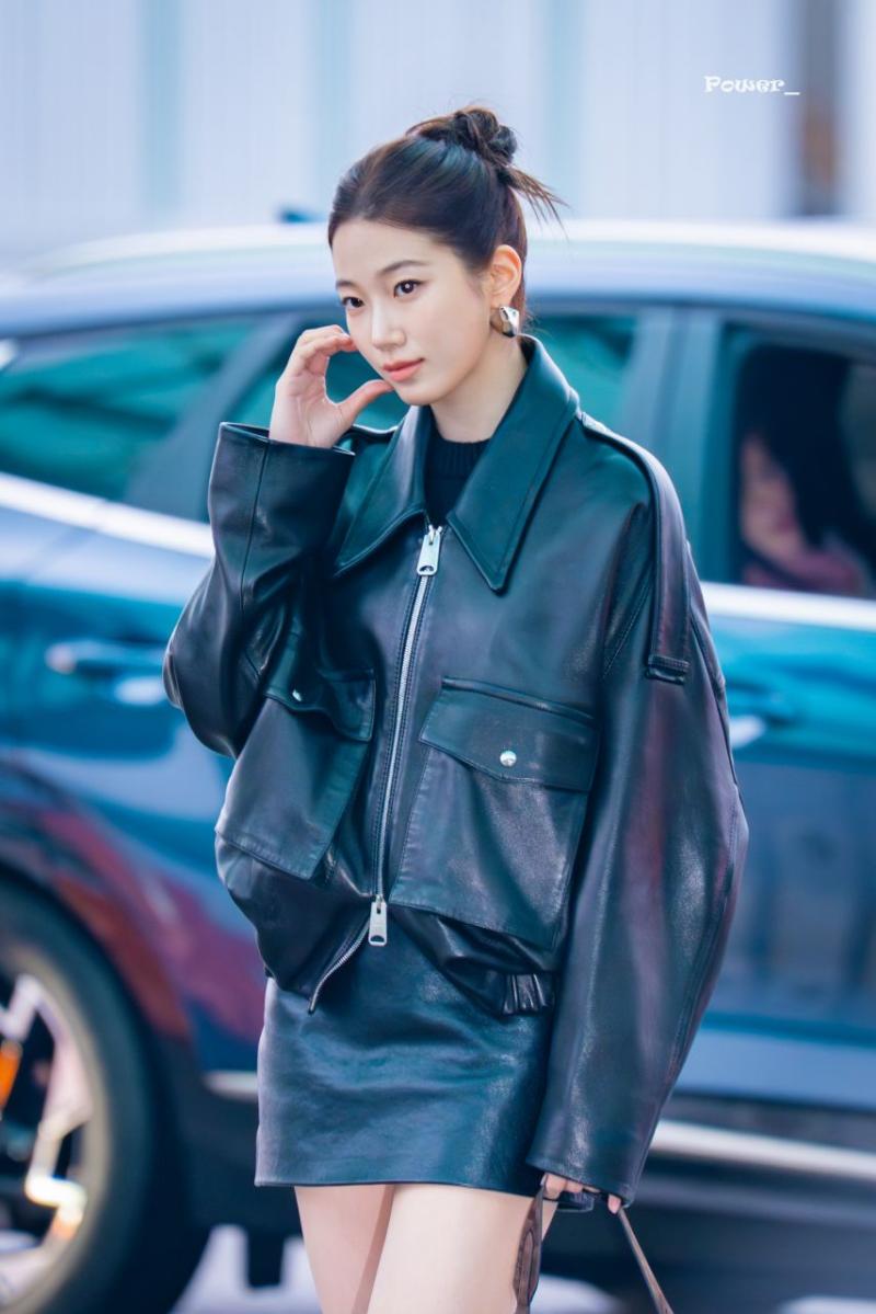 뉴욕으로 출국하는 르세라핌 카즈하