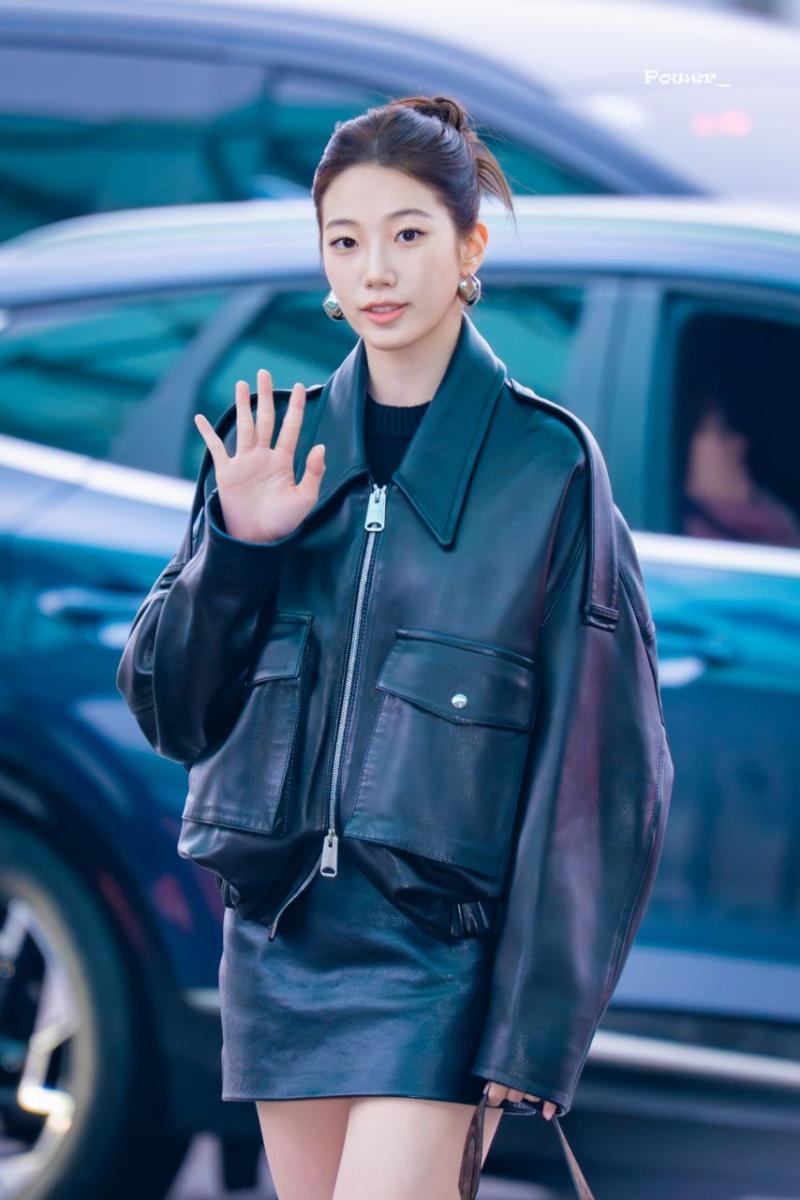 뉴욕으로 출국하는 르세라핌 카즈하