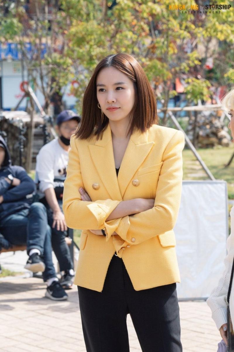 배우 조윤희