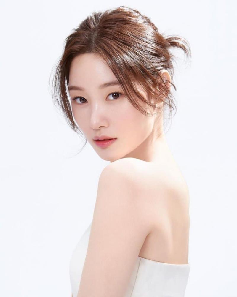 배우 정채연