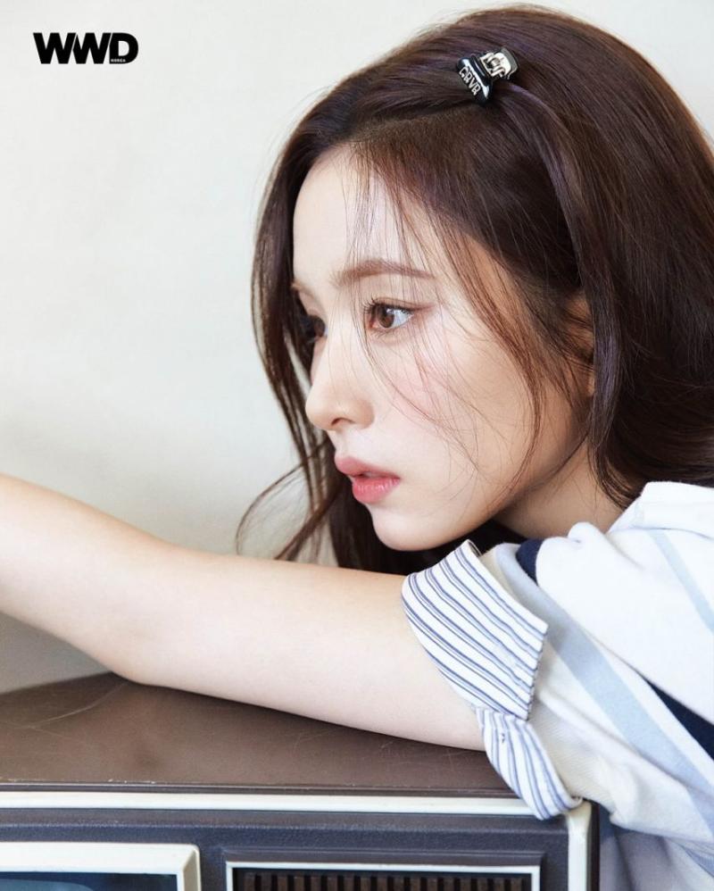 신세경 WWD