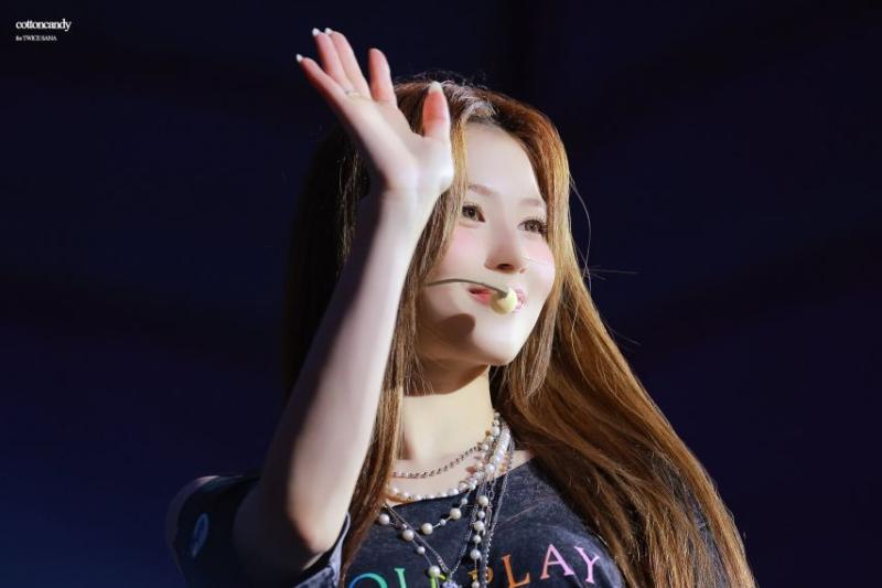 트와이스 사나