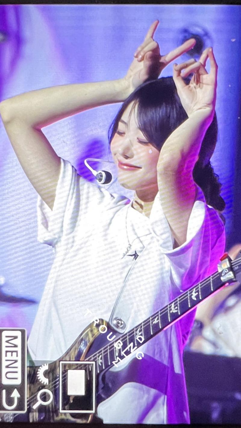 QWER 히나