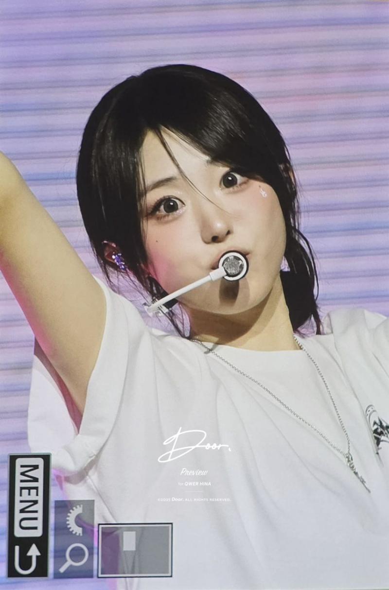 QWER 히나