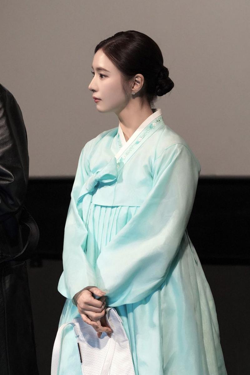 신세경 휴민트 무대인사 등